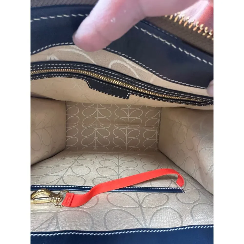 Orla Kiely Embossed Stem Willow Leather Bag - Picture 6 of 11